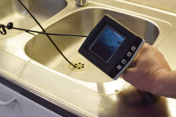 Inspection vidéo pour trouver le problème caché de vos canalisations